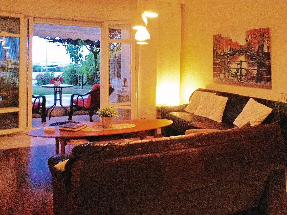 Lovely Apartm.Near Airport Kardia Exterior photo